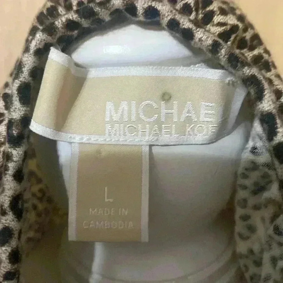 Michael Kors Leopard Print Blouse. Size Large. - Picture 2 of 4